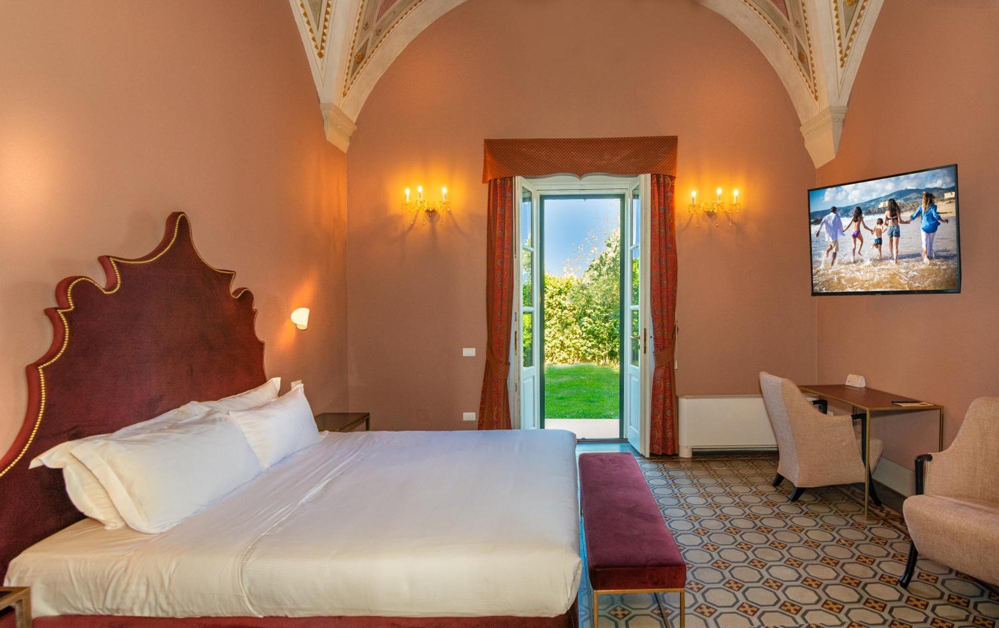 Hotel Villa San Michele ลุคคา ภายนอก รูปภาพ